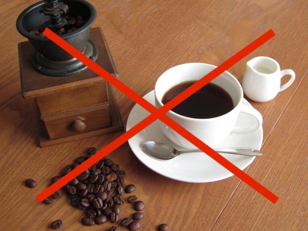 カフェインで水分補給すべきではない